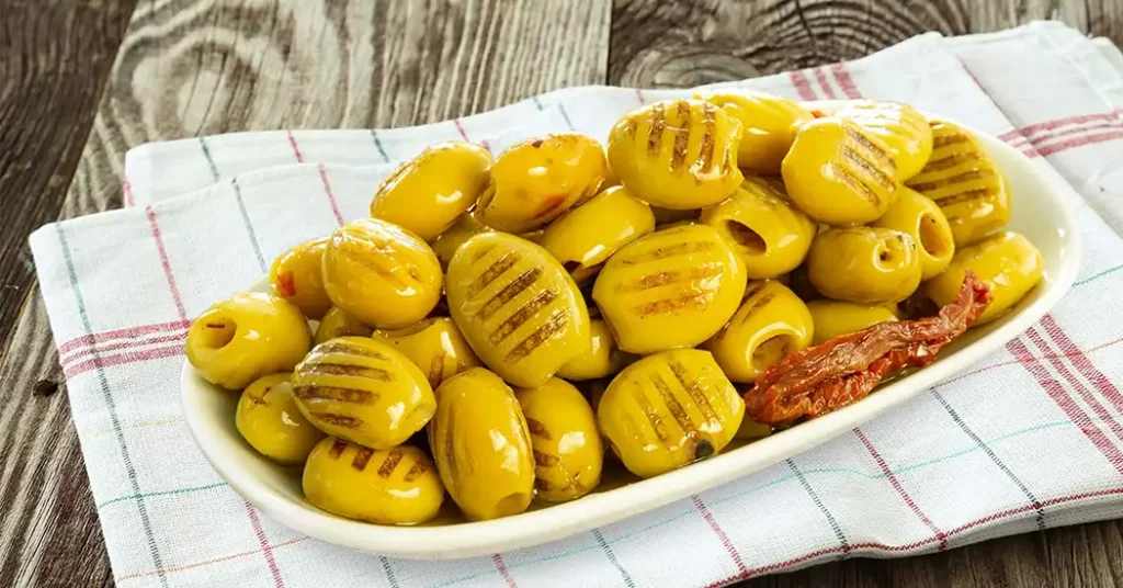 طرز تهیه زیتون کبابی، رفیق گرمابه و گلستان کباب‌کوبیده