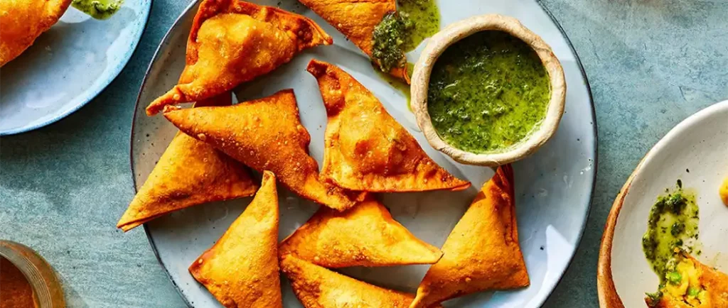 طرز تهیه چند غذای خوشمزه با خمیر یوفکا با فر و بدون فر