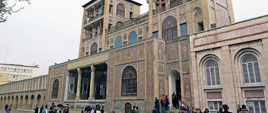 عمارت شمس‌العماره