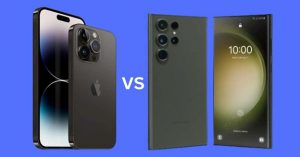 Comparison of iPhone and Samsung Galaxy flagship smartphones against a blue background, highlighting their front and rear views.