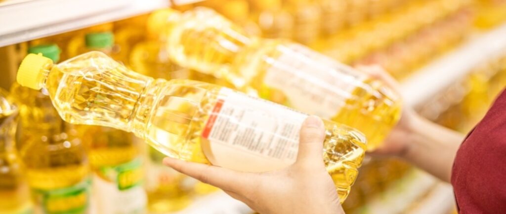 تفاوت روغن سرخ‌کردنی، پخت‌وپز و روغن سالاد؛ کدام را بخریم؟