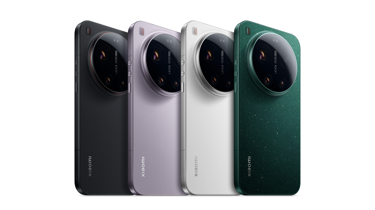 Xiaomi 17 Ultra smartphone lineup in multiple colors featuring a large Leica camera module and premium flagship design. 