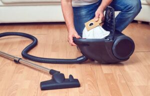 کیسه جاروبرقی را هر چند وقت یک‌بار باید تعویض کنیم؟