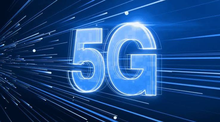 5G mobile network technology graphic with high-speed digital connection lines